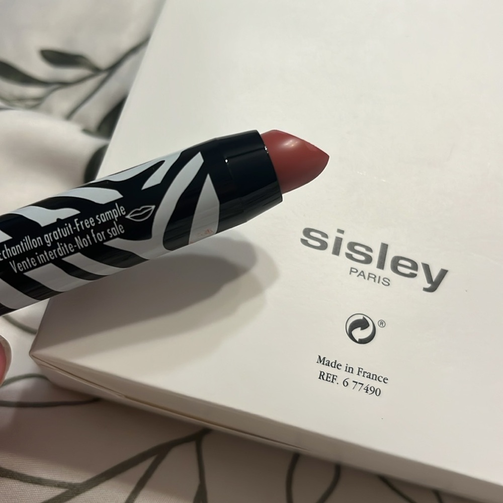 New SISLEY PARIS Phyto-Lip Twist Matte #19 Ballet
Travel Size .03/1 gram - Picture 4 of 5